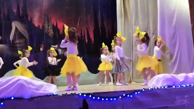 Танец колобок смотреть онлайн