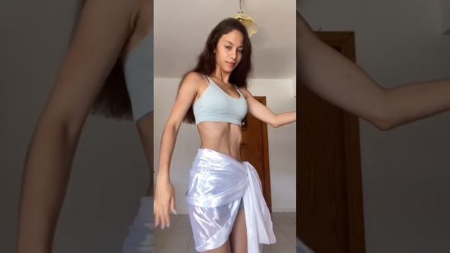 Обучалка -работа с животом??♀️ #dance #танцы #bellydance #обучалка#обучение#tutorial смотреть онлайн