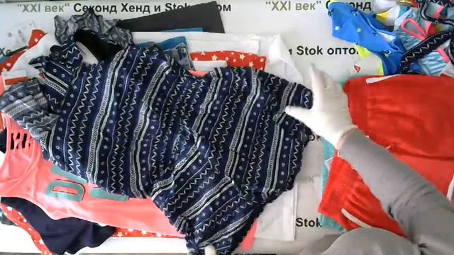 #2895 Детский сток C&A цена 1500 руб. за 1 кг.вес 8,7 кг./101 шт./129 руб./13050 руб. смотреть онлайн