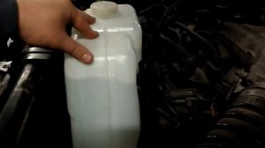 Бачок омывателя ВАЗ 2109 на Nissan Terrano 1