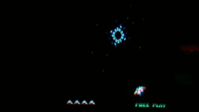 Gyruss Arcade Game смотреть онлайн