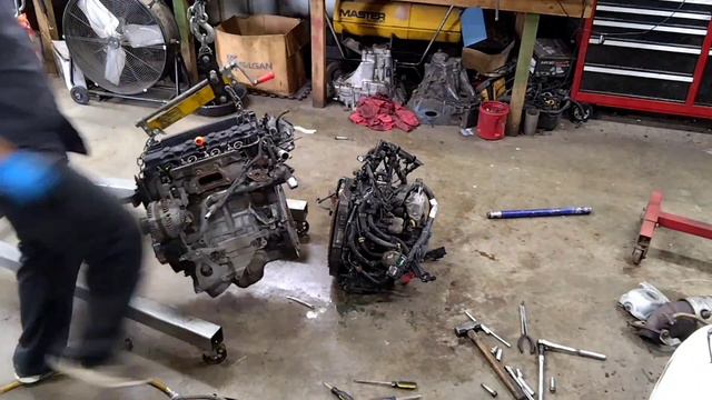 Engine swap on this 2008 Honda Civic . #shawmotorsllc#honda смотреть онлайн