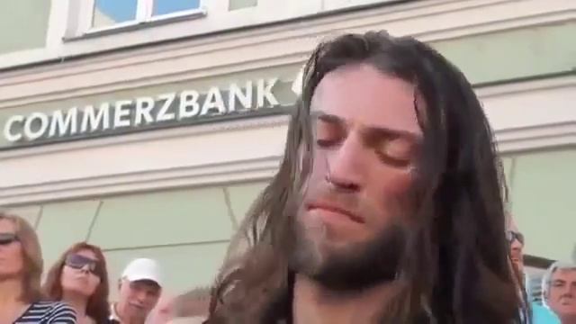 Невероятная игра на гитаре! смотреть онлайн