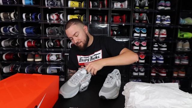EARLY REVIEW AND ON FEET OF THE NIKE FRAGMENT SACAI WAFFLE “LIGHT SMOKE GREY” смотреть онлайн