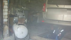 Как установить подкрылки (локера) и обработать колесные арки Лада-Ларгус.