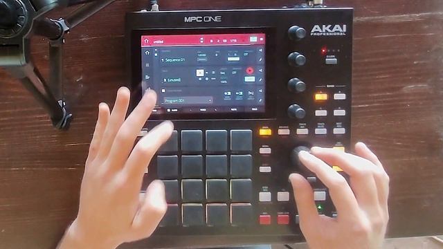 Akai Pro MPC One // Techno Jam No Talking
