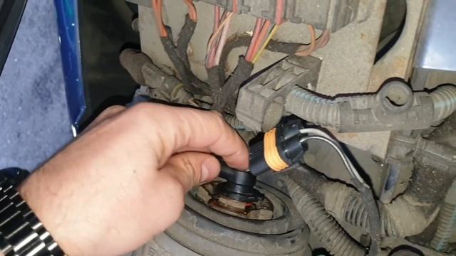 Alfa Spyder 916 Ablendlicht wechseln lampe vom Scheinwerfer Tauschen смотреть онлайн