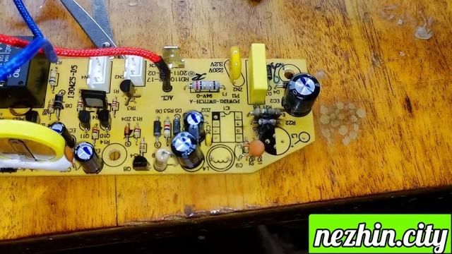 Мультиварка Orion не включается, ремонт импульсного блока питания. смотреть онлайн