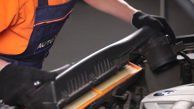 Come sostituire filtro d’aria motore su BMW X3 E83 [TUTORIAL] смотреть онлайн
