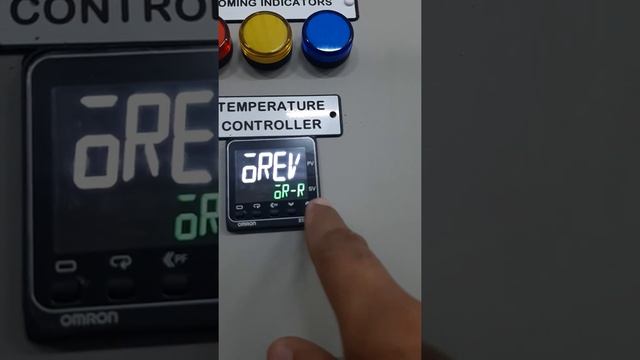Omron E5cc Temperature meter setings output AL-1 , AL-2 смотреть онлайн