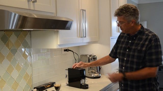 Review Update: Nespresso Essenza Mini by Breville BEC220BLK1AUC1 смотреть онлайн
