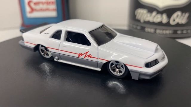 Hot Wheels 2022-2023 Matt and Debbie Hay's 1988 Pro Street Thunderbird смотреть онлайн