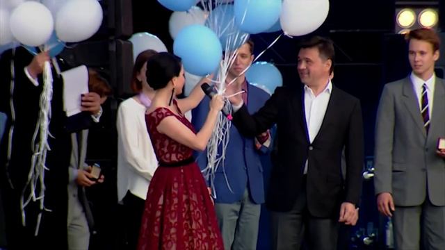Праздник выпускников Подмосковья Взлетай смотреть онлайн