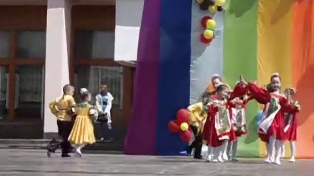 Ансамбль "Юность"1 июня 2012г. смотреть онлайн