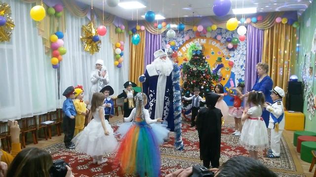 Единственный которого я увидел 1 января 2017 года Саха Якутия Г мирный(35) смотреть онлайн