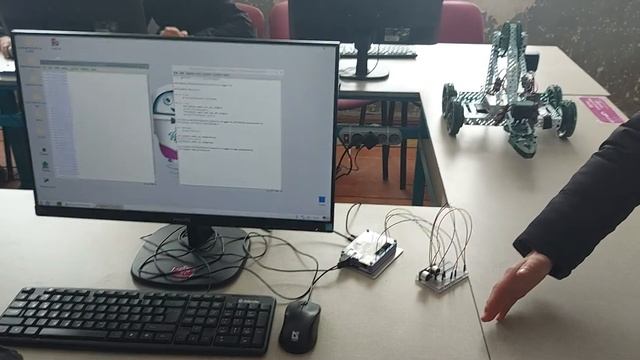 Python /Raspberry Pi/ Ուլտրաձայնային հեռաչափի միացում смотреть онлайн