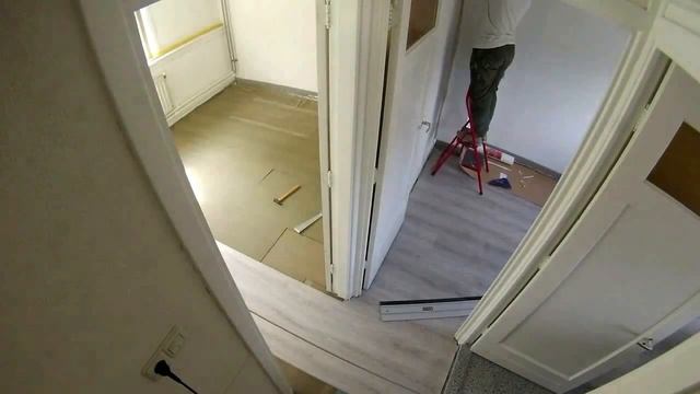 V-groef Laminaat In Verband Gelegd Op De Eerste Verdieping