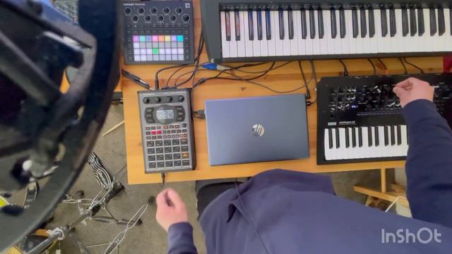 House Jam on the Novation Circuit Tracks, Roland SP404, and Korg Minilogue XD смотреть онлайн