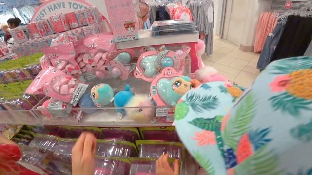 Новогодние подарки челлендж ?? выбираем самые классные подарки ЧАСТЬ 1 смотреть онлайн