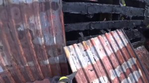 Не тушит пожар, а визжит истеричкой...