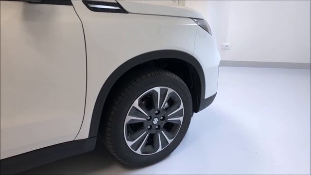 SUZUKI Vitara 1.4 Hybrid 4WD Comfort Plus смотреть онлайн