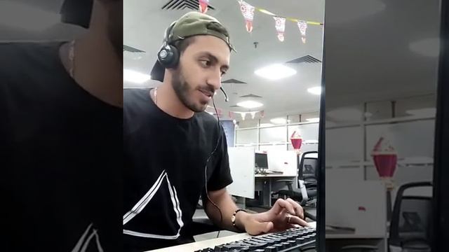 Call center English - Vodafone UK смотреть онлайн