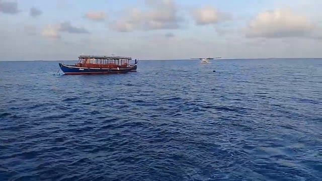 Angaga Island resort смотреть онлайн