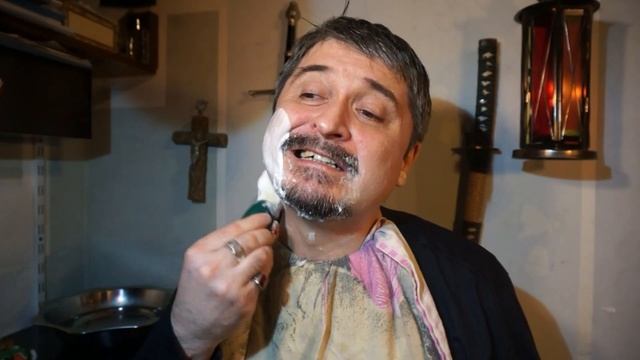 Тестим неопознанный бритвенный станок смотреть онлайн