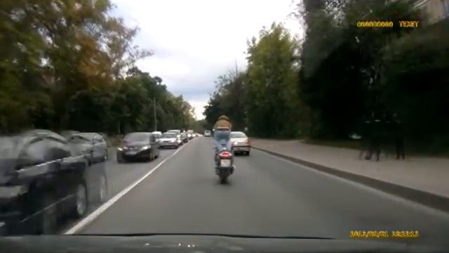 Трюкач на мотоцикле