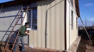 Монтаж вертикального сайдинга