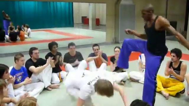 Mundo Capoeira - Workshop graduado Espada - 080302-05 смотреть онлайн
