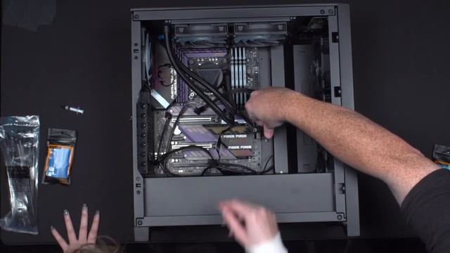 Intel Mod Monday – Giveaways + $2800 PC Build in the Corsair 4000x (Intel 11900 K / MSI 3070Ti) смотреть онлайн