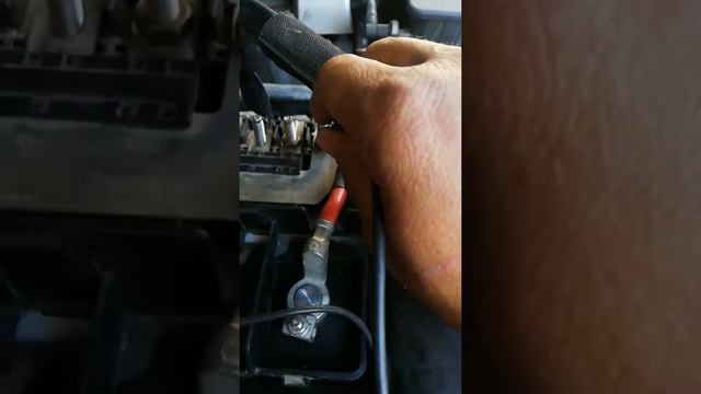 2017 Escalade no crank even battery new how to check fuse смотреть онлайн