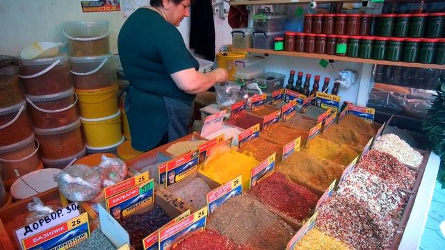 АНАПА 06.08.2019 ЦЕНТРАЛЬНЫЙ РЫНОК. ПРОДАВЕЦ- ВИРТУОЗ смотреть онлайн