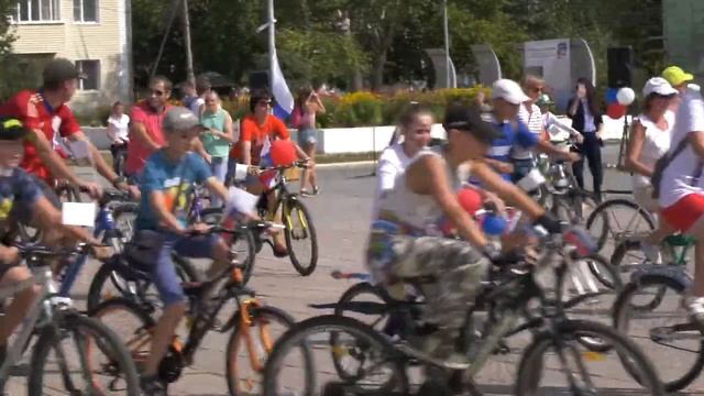 Велопробег ко Дню флага России смотреть онлайн