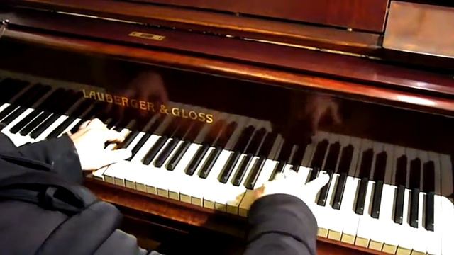 Francesco Mazzoli plays the piano belonged to Giulio Viozzi смотреть онлайн