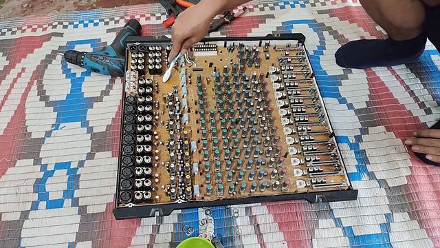 Yamaha Sound Mixer Servicing#Mg166cx#yamaha#electrical #electronic смотреть онлайн