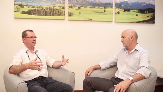 Dr Florian Mack Explains Different Types Of Dentures смотреть онлайн