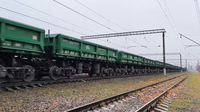 2ТЭ116-615 с очень необычным грузовым поездом | Царское Село смотреть онлайн