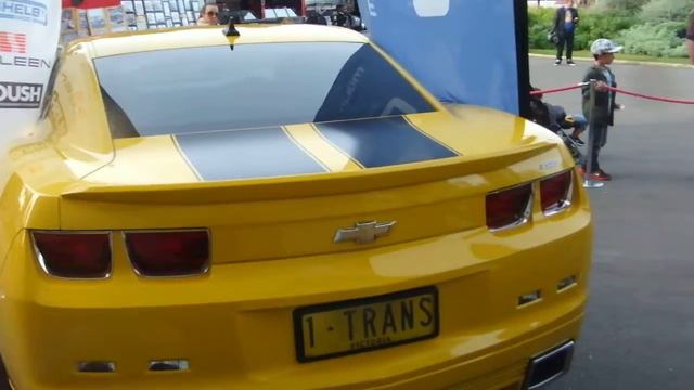 GM CAMARO vs FORD MUSTANG смотреть онлайн