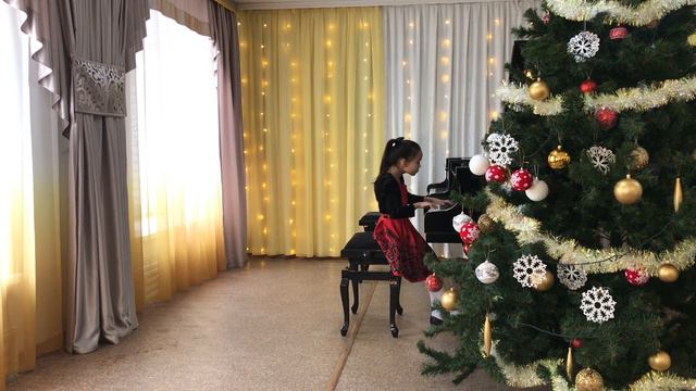 Бобкова Каролина 9 лет 2 класс «ДМШ 1 им. А.К. Глазунова» г. Барнаула смотреть онлайн