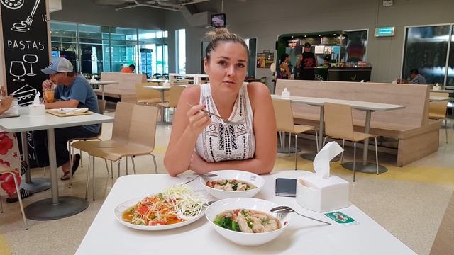 Где вкусно и недорого покушать на о. Самуи? смотреть онлайн