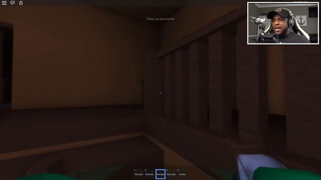 ALONE IN A DARK HOUSE - A Roblox Horror Story смотреть онлайн