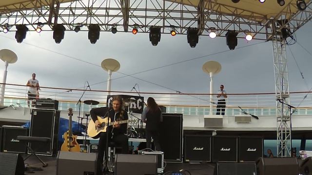 "Love Ain't No Stranger" Joel Hoekstra and Todd La Torre- MORC 2017 смотреть онлайн