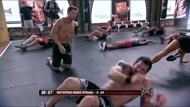 КросКомбКор 4: Удар коленями с переворотом смотреть онлайн