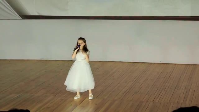 Мурадова Марика (9 лет), "Зима - Красавица" смотреть онлайн