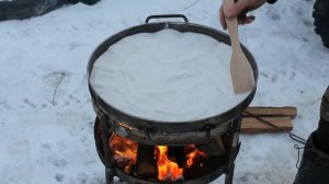 КАК ОБЖЕЧЬ И ПРОКАЛИТЬ СКОВОРОДУ (САДЖ) из диска бороны. Жизнь в селе 2020.