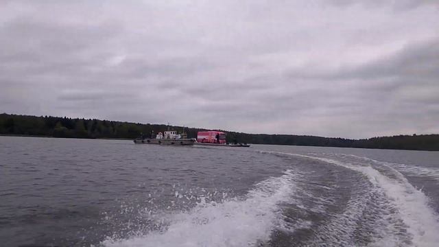 По реке плывет... Автобус! смотреть онлайн