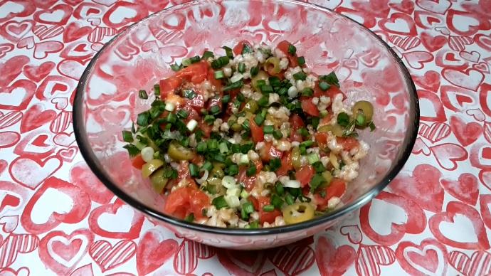 Итальянский салат с перловкой и томатами. Вкусно и полезно. смотреть онлайн
