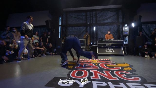 Ralfinio vs Groovy John | Top32 Locals Only IX 'Cypher Moscow' смотреть онлайн